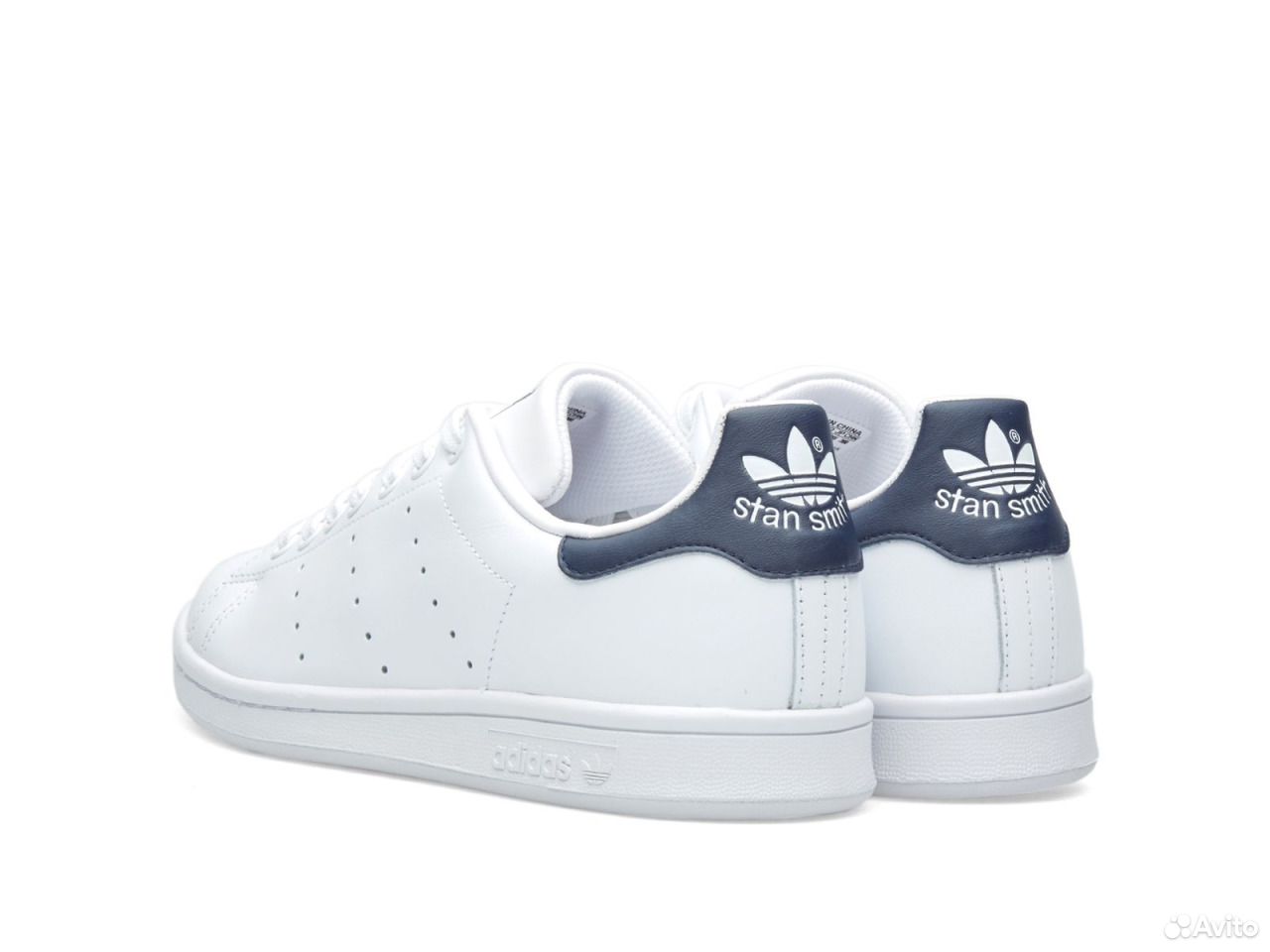 Stan originals. Адидас Стэн Смит синие. Adidas Stan Smith мужские синие. Adidas Stan Smith мужские бело-синий. Адидас Стэн Смит голубые.