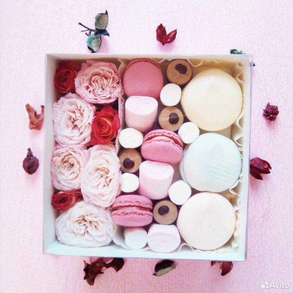 Цветы в коробке, коробочки с цветами, сладости купить на Зозу.ру - фотография № 1