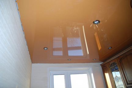 Натяжной потолок на 9.5 кв.м-Оранжевый Глянец