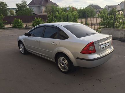 Ford Focus 1.6 МТ, 2006, седан