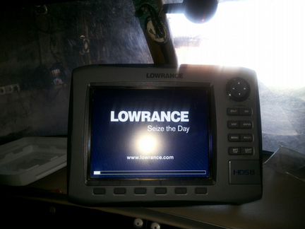 Lowrance HDS-8 LSS 1