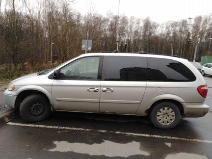 Chrysler Town & Country 3.3 AT, 2004, 300 000 км
