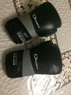 Боксерские перчатки Demix, бинты для рук