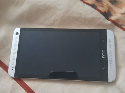 Телефон HTC Dual Sim