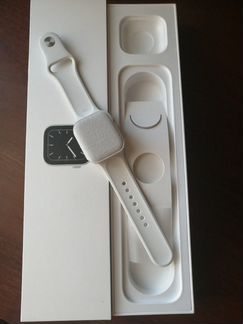 Apple Watch 5, 40mm silver aluminum white sp band