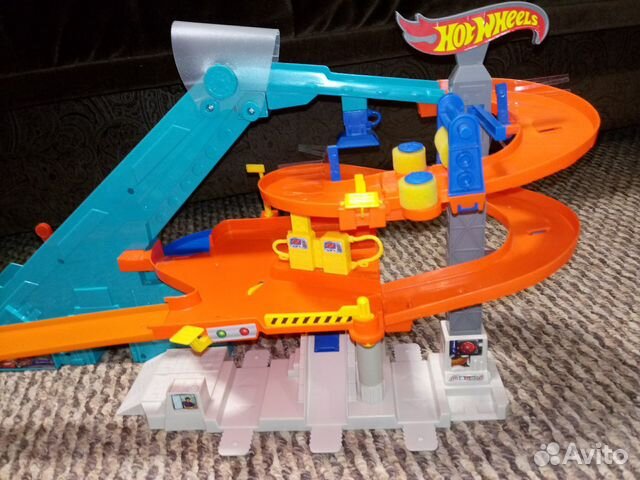 Трек Hot Wheels, автомойка