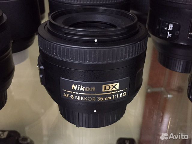Nikon 35mm f/1.8G AF-S DX Nikkor