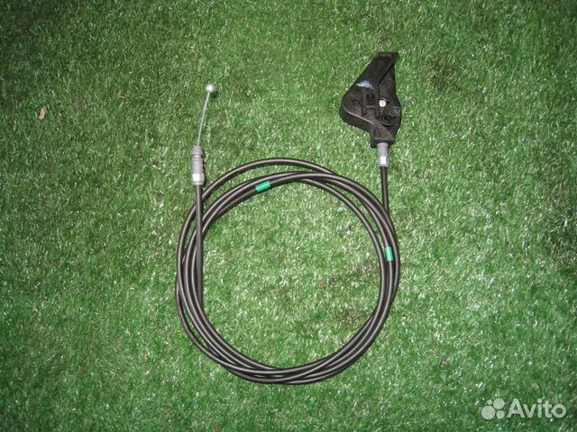 Трос лючка бензобака Toyota Auris E18 2015