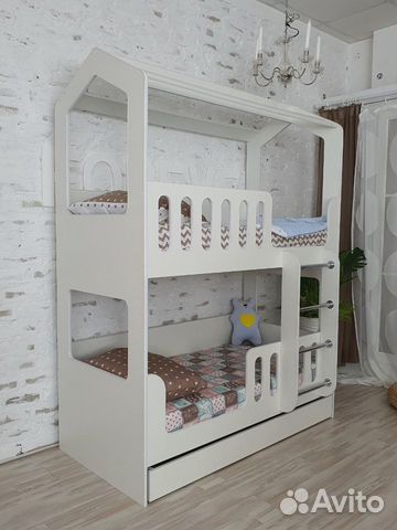 Двухъярусная кровать Домик