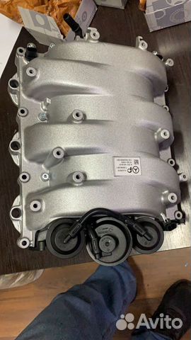 Впускной коллектор Mercedes M272 W221 A2721402401
