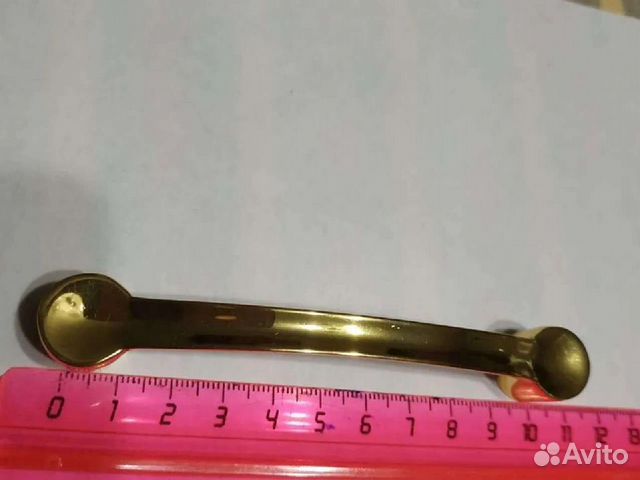 Мебельная ручка