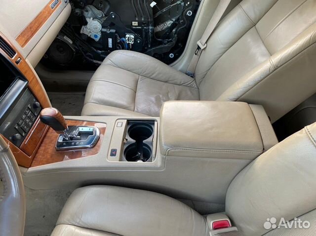 Центральная консоль Cadillac STS