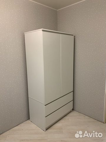 Шкаф без ручек белый для платьев и белья Мори 900 купить в Москве, цена ...