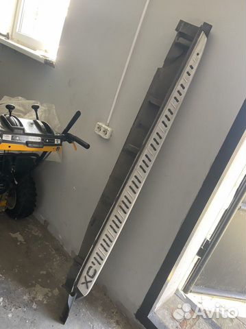 Порог Volvo XC60 правый (пассажирский), оригинал