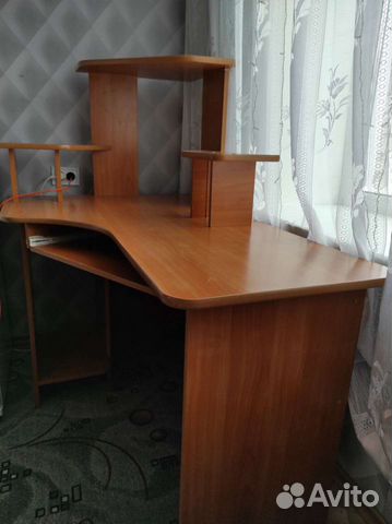 Компьютерный стол