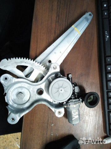 Стеклоподъемник задний левый Toyota Camry V40