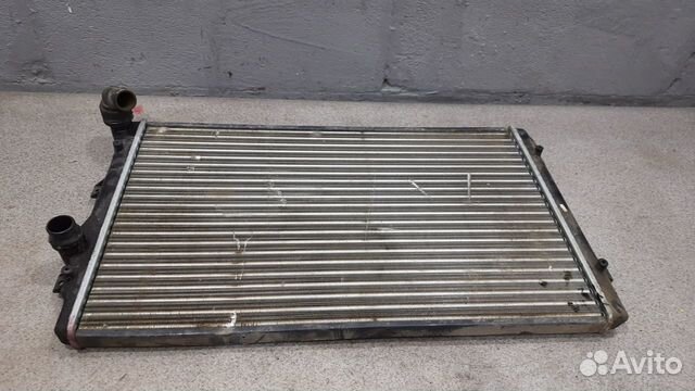 Радиатор основной охлаждения 1.4 TSI VW Jetta 6