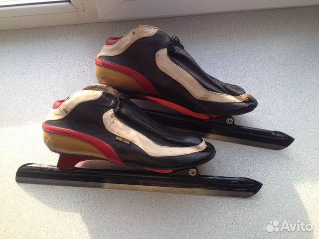 Коньки конькобежные