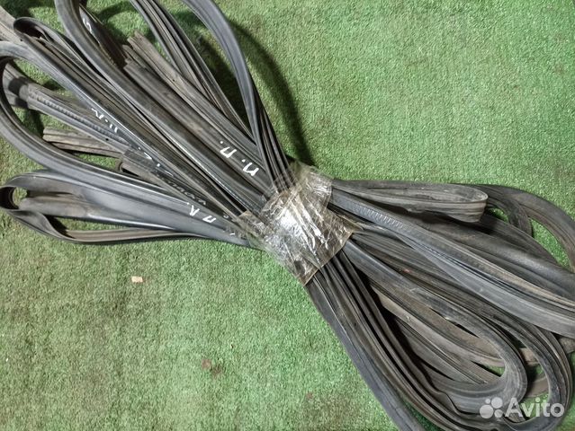 Резинка уплотнительная Nissan Almera Classic I (20