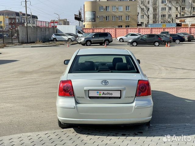 Toyota Avensis 2.0 AT, 2004, 125 000 км