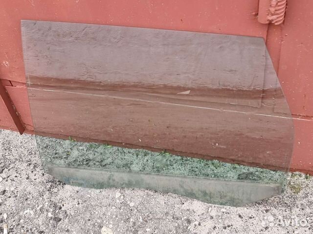 Стекло задней левой двери Форд Фокус 2 универсал