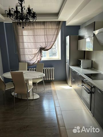 

2-к. квартира, 64 м², 7 кроватей