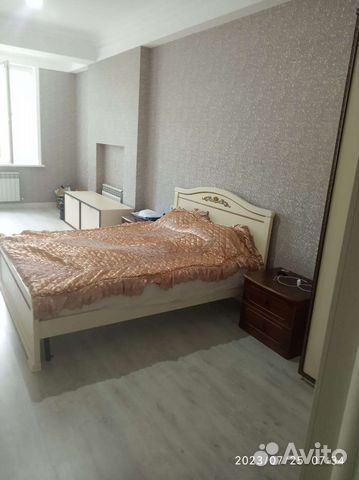 

3-к. квартира, 98 м², 4/10 эт.