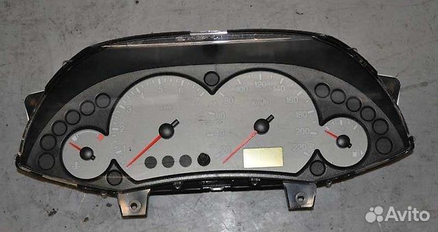 Приборная панель Ford Focus 2M5F-10849 Приборная панель Ford Focus 2M5F-10849