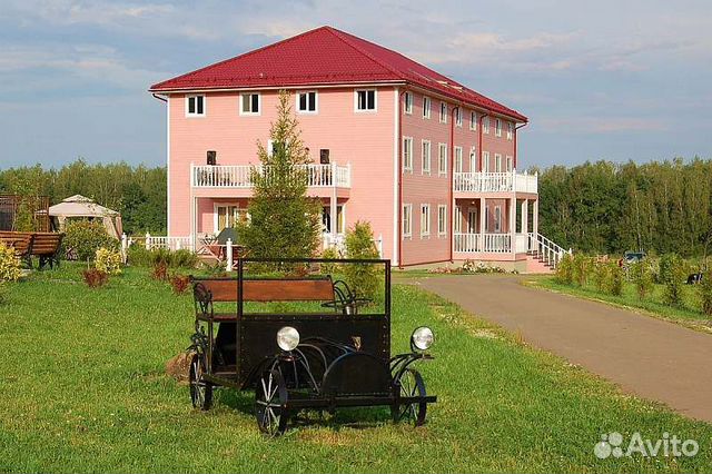 

10-к. и более коттедж, 950 м²