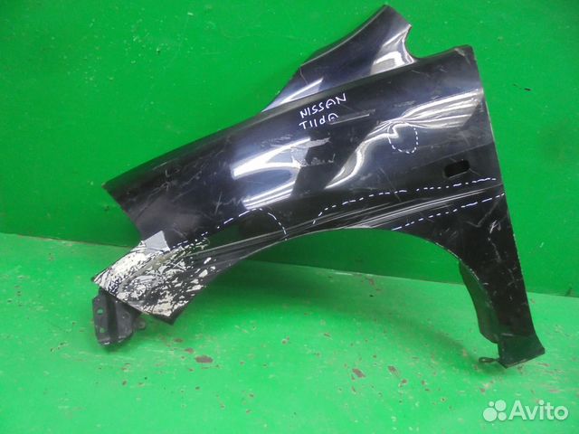 Крыло переднее левое Nissan Tiida C11 04-14 г Крыло переднее левое Nissan Tiida C11 04-14 г