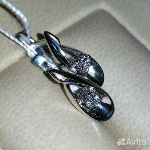 Серьги золотые с 2 бриллиантами (Россия)