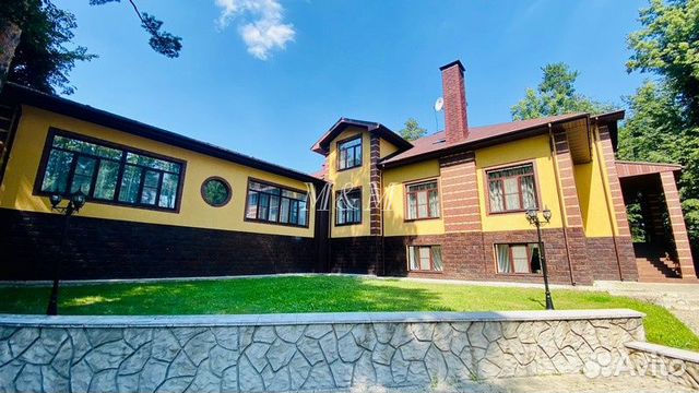 

8-к. коттедж, 900 м²