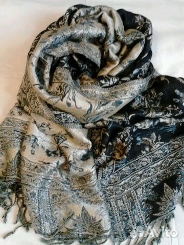 Палантины шарфы много