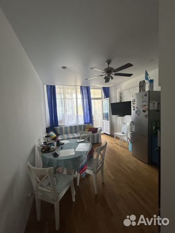 

2-к. квартира, 70 м², 2/4 эт.