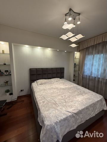 

1-к. квартира, 52 м², 2/6 эт.