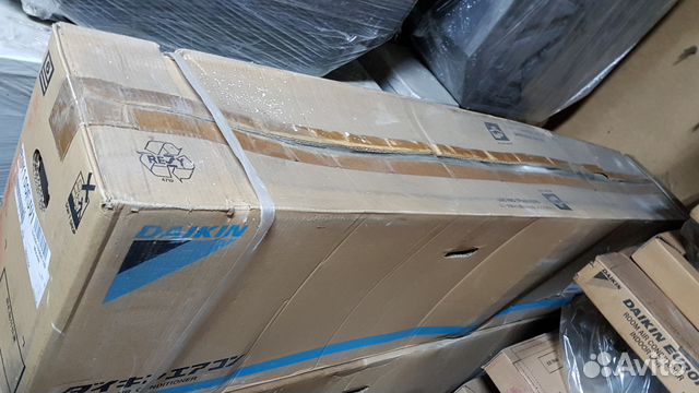 Настенный блок Daikin FAY100FJV19 на 100 м2