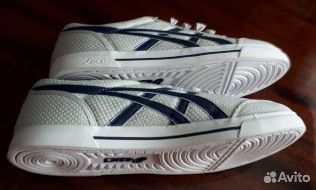 Кроссовки Asics новые эксклюзив Кроссовки Asics новые эксклюзив