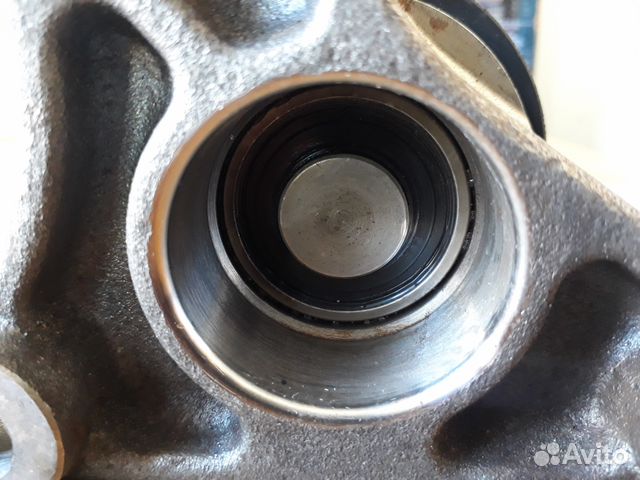 Land Rover кронштейн термомуфты 1335282 Land Rover кронштейн термомуфты 1335282