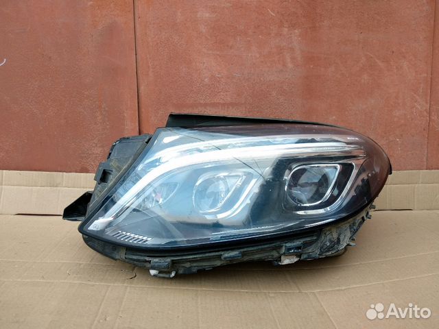 Фара Mercedes GLE W166 левая A1669067502