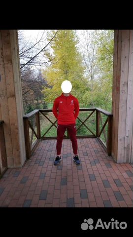 Спортивный костюм New Balance Ливерпуль Спортивный костюм New Balance Ливерпуль