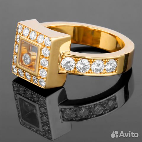Кольцо Chopard из коллекции Happy Diamonds Square
