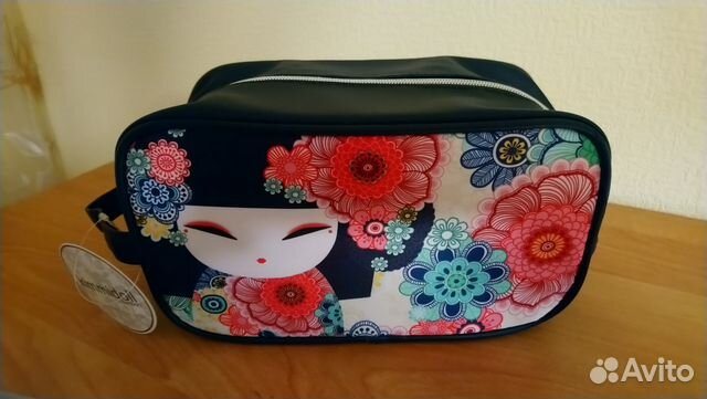 Стильная, легкая дорожная косметичка Kimmidoll