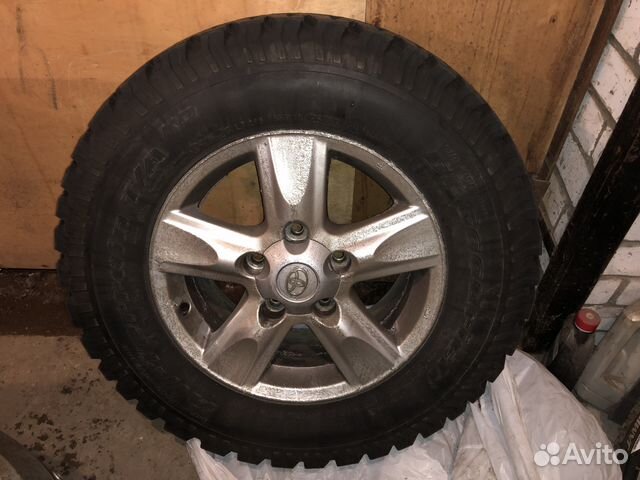 Диски 285 60 R18 оригинал на Toyota Land Cruiser Диски 285 60 R18 оригинал на Toyota Land Cruiser