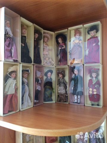 Коллекция фарфоровых кукол 