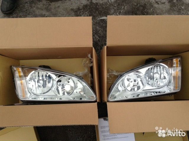 Фары Ford Focus 2 2005-2008 Фары Ford Focus 2 2005-2008