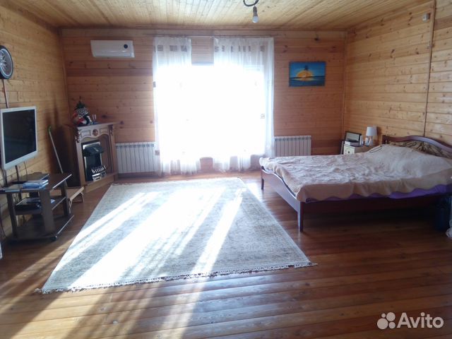 Коттедж 360 м² на участке 5 сот.
