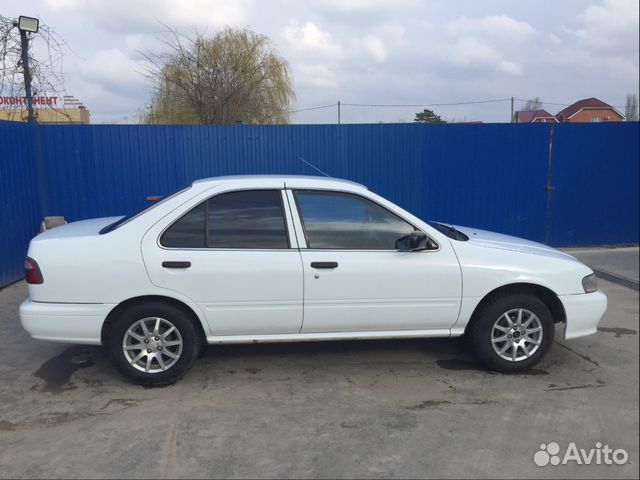 Nissan Sunny 1.5 AT, 2000, 214 000 км