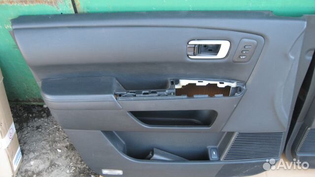 Обшивка двери Хонда Пилот 2