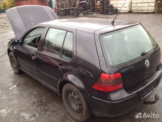 Дверь капот фара бампер Volkswagen Golf 4