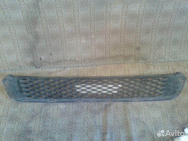 Решетка в бампер центральная Kia Optima III 2010
